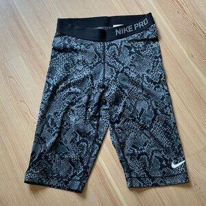 Nike Vixen 11" snakeprint bike shorts, Small, gray